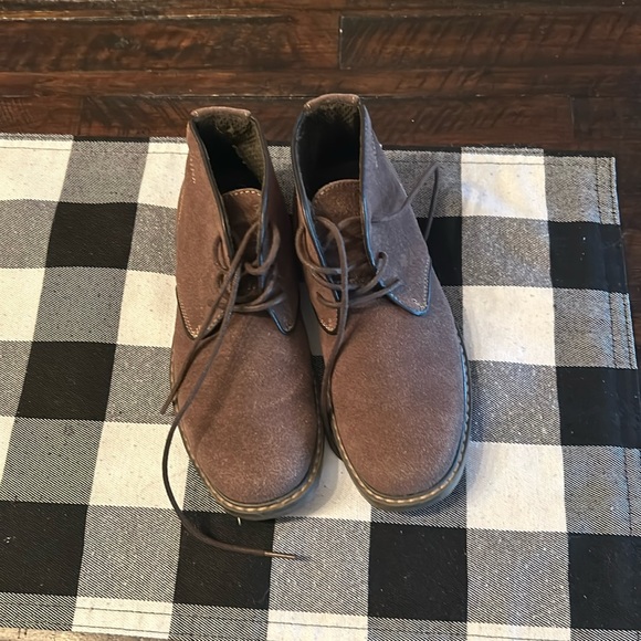 Boys Kenneth Cole lace up boots - Picture 1 of 7